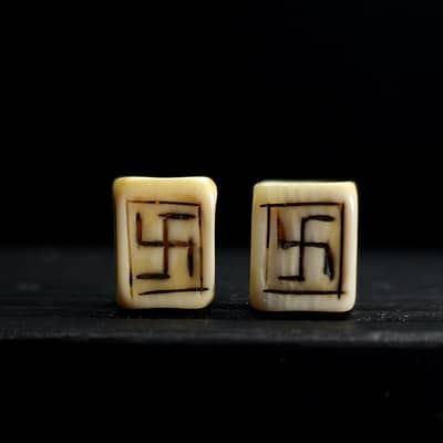 Ivory dice beads 11.5mm