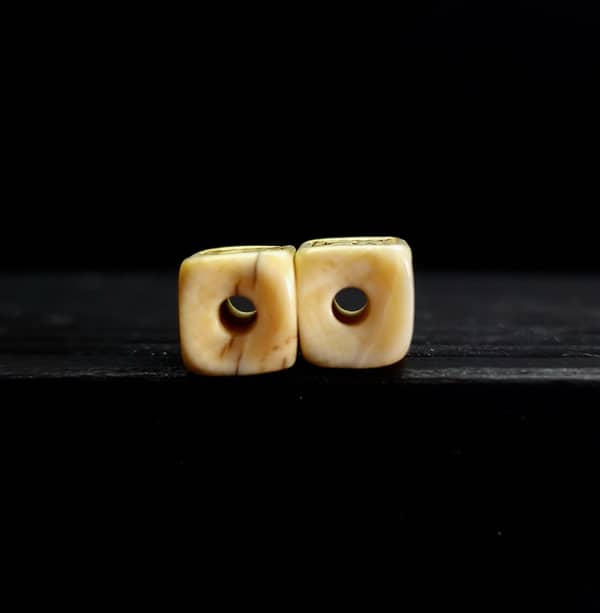 Ivory Dice Beads - Image 2