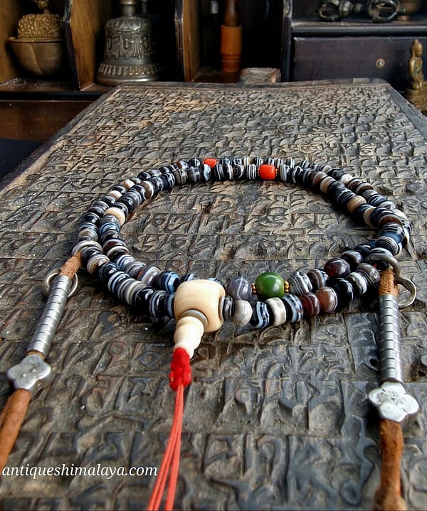 Tibetan Agate Mala - Image 2